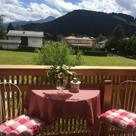 Hannas Alpengruss & Apartman *