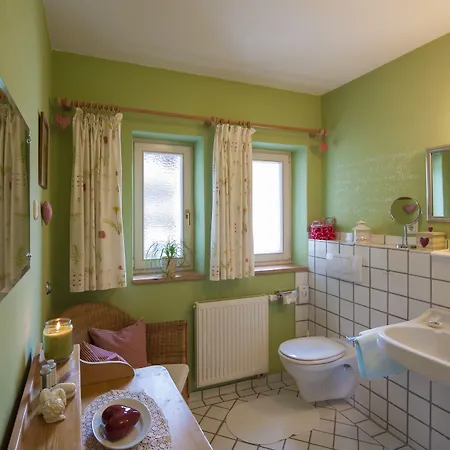 Hannas Alpengruss & Ζέεφελντ