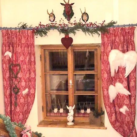 Hannas Alpengruss & *