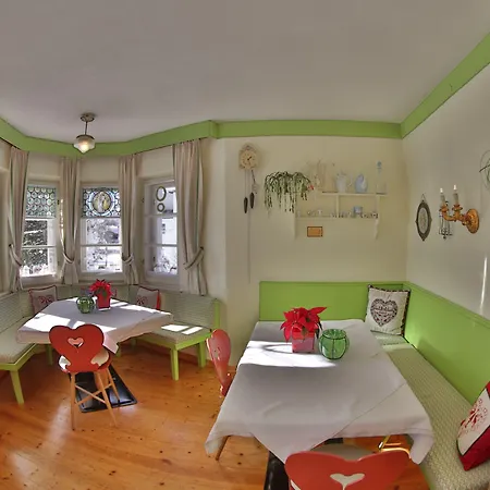 Hannas Alpengruss & Daire *